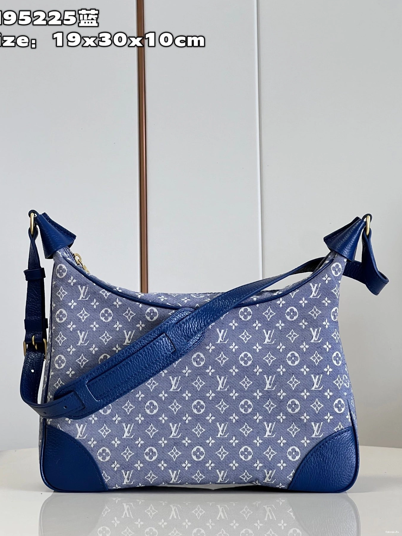 LOUIS BOULOGNE VUITTON 0208